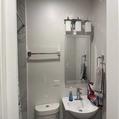 Furnished Room for Rent in Lake View East, 20 Mins to Downtown Chicago