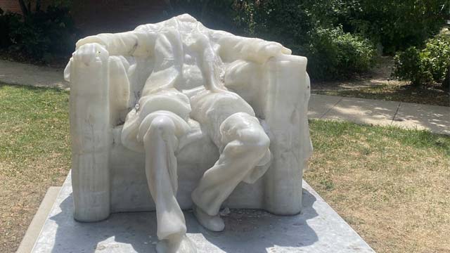 Abraham Lincoln Wax Sculpture Melts In Washington DC Heatwave