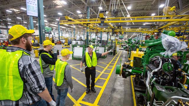 Deere and Co to Cut Nearly 600 Jobs Amid Declining Farm Equipment Demand