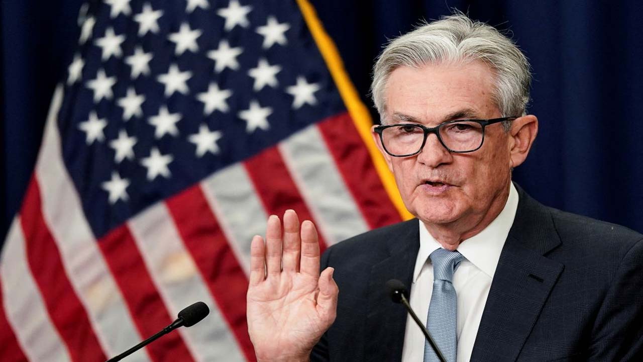 US Fed Powell Confirms Planned Rate Cuts Amid Economic Strength