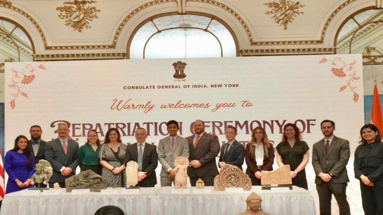 Indian Consulate in New York Marks the Return of 297 Stolen Antiquities