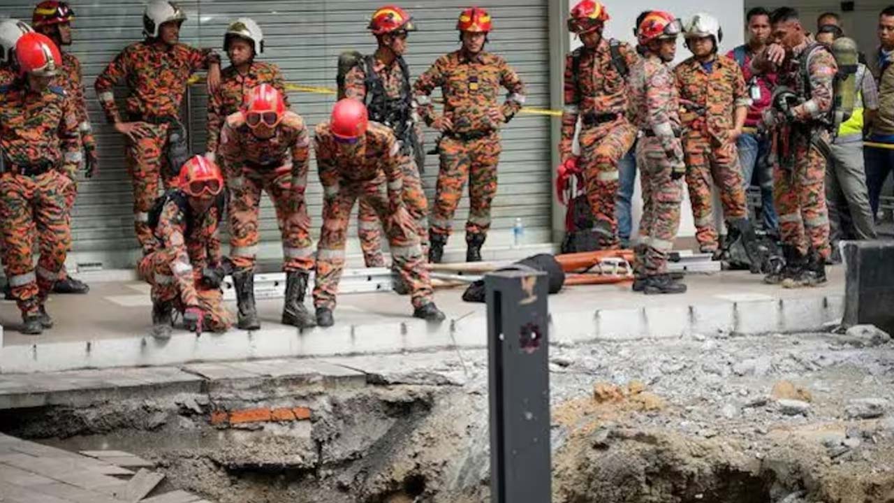 Indian Woman Missing After Falling into Kuala Lumpur Sinkhole