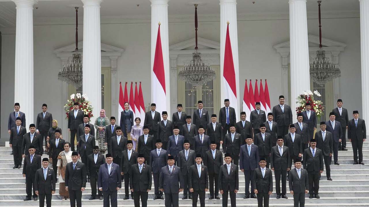 Indonesias Historic Cabinet of 109 Ministers: Prabowo Subiantos Bold Move for a Strong Government