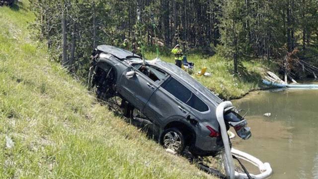 Five People Escape Hot, Acidic Pond After SUV Crashes into Inactive Geyser at Yellowstone National Park