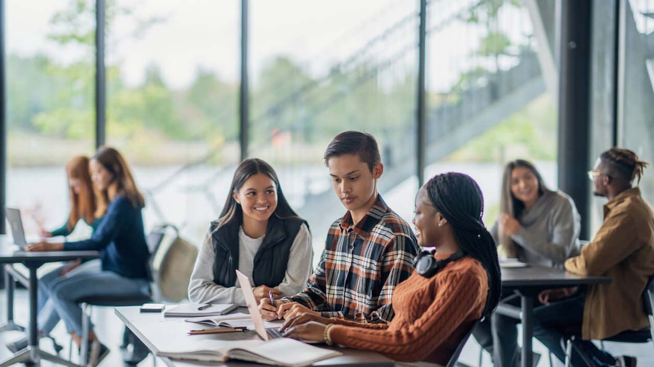 Viral Reddit Post Highlights Rise of Indian Students in U.S. Computer Science Programs