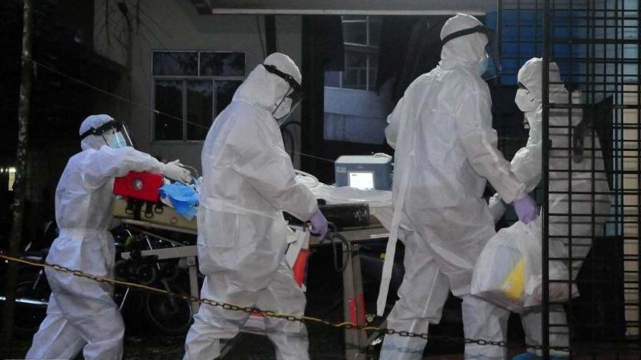 US Reports 350 COVID Deaths In One Week Amid New Variant Fears