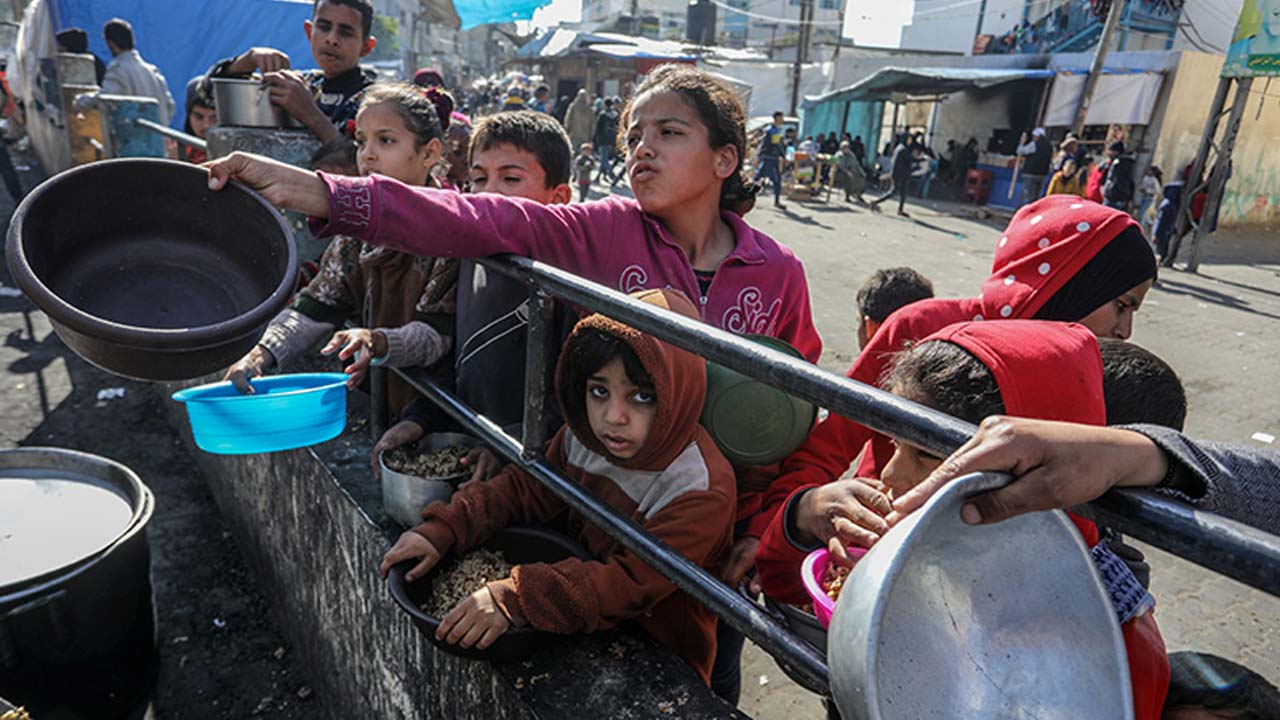 Over 90 Palestinians Killed While Seeking Aid In Gaza: Report