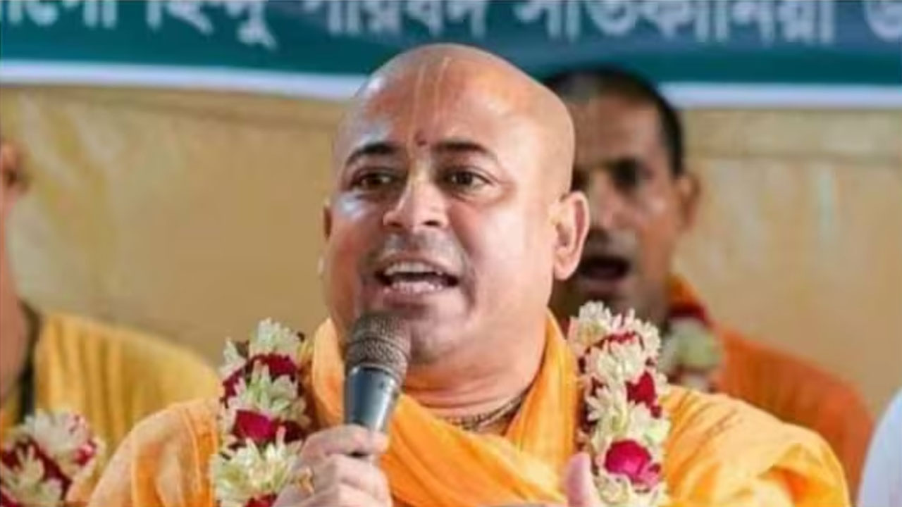 Bangladesh Court Grants Bail to Hindu Monk Chinmoy Krishna Das After Five-Month Detention
