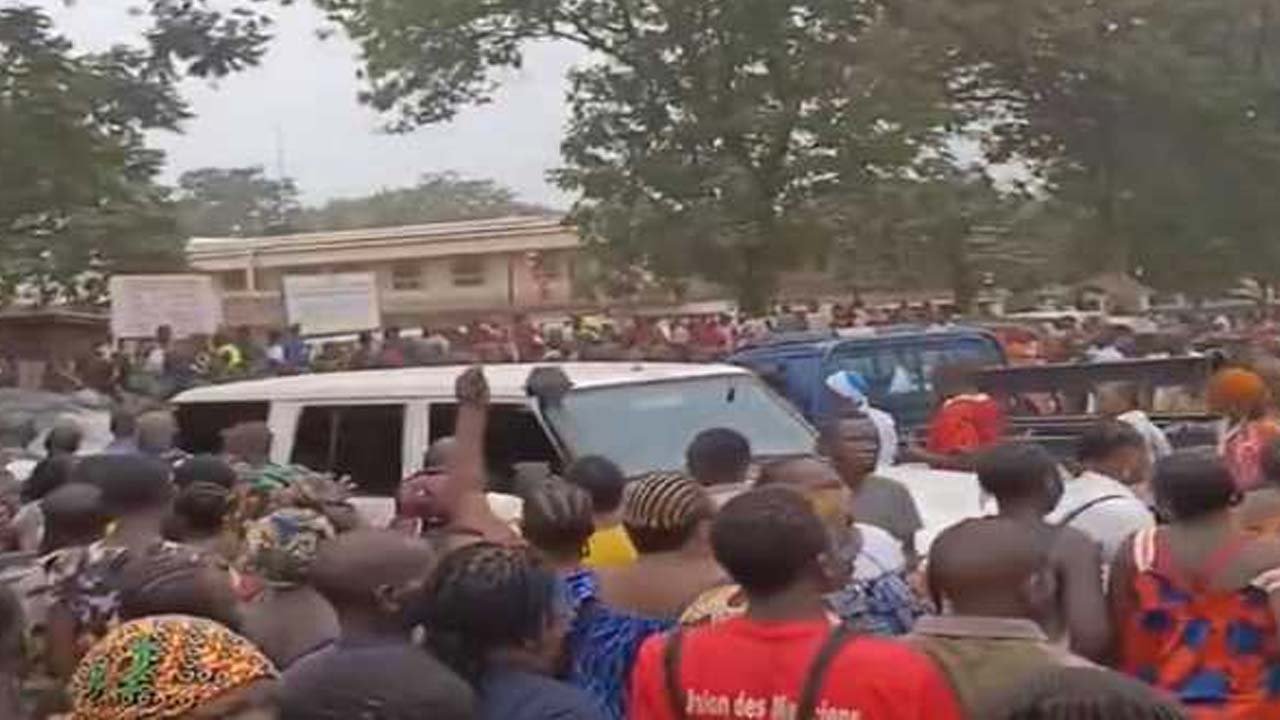 Bangui School Explosion And Stampede Kill 29 Students, 260 Injured