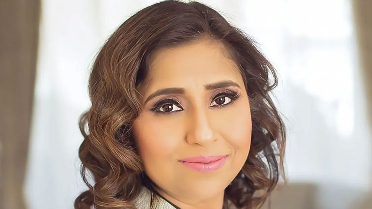 Menka Soni Makes History as First Indian-American Woman to Take Oath on Gita in US