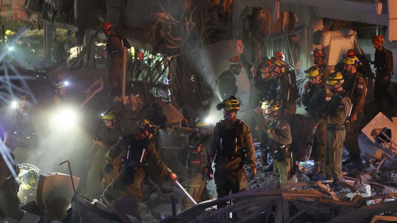 Israel Iran Conflict Escalates: 238 Dead, Top Iranian Generals Killed