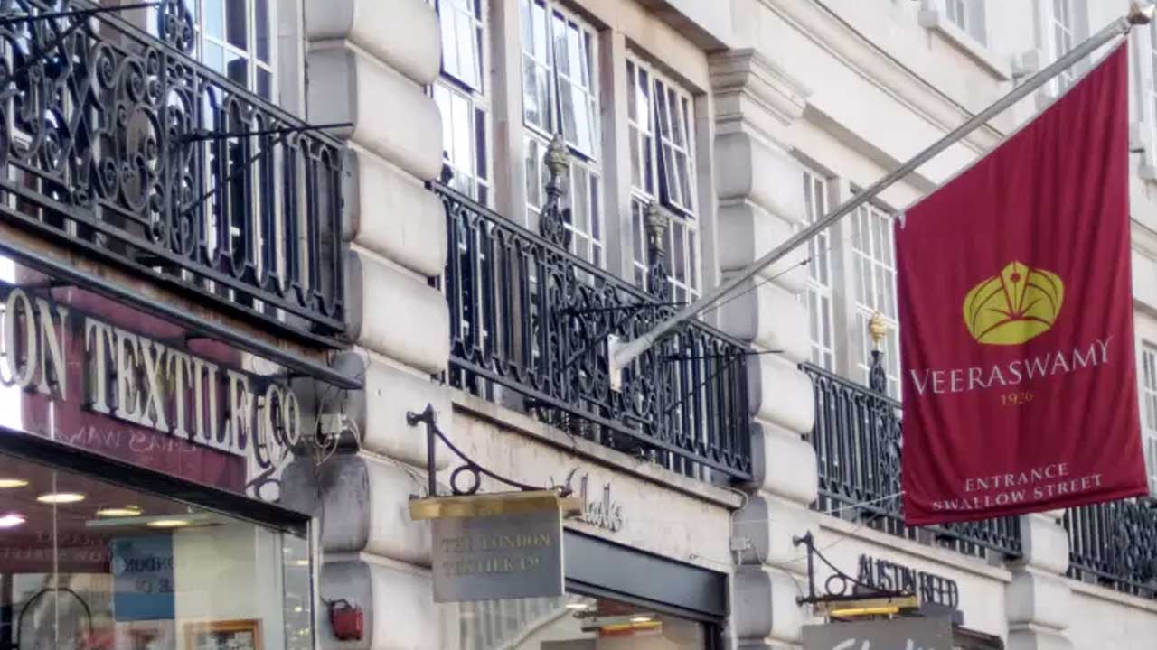 UK chefs unite to defend Veeraswamy as London&rsquo;s oldest Indian restaurant risks loss