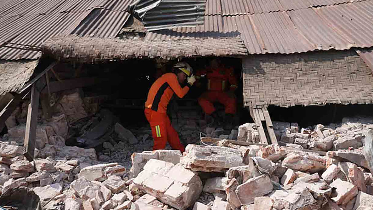Myanmar Earthquake Tragedy: Death Toll Surpasses 2,700 Amid Ongoing Rescue Efforts
