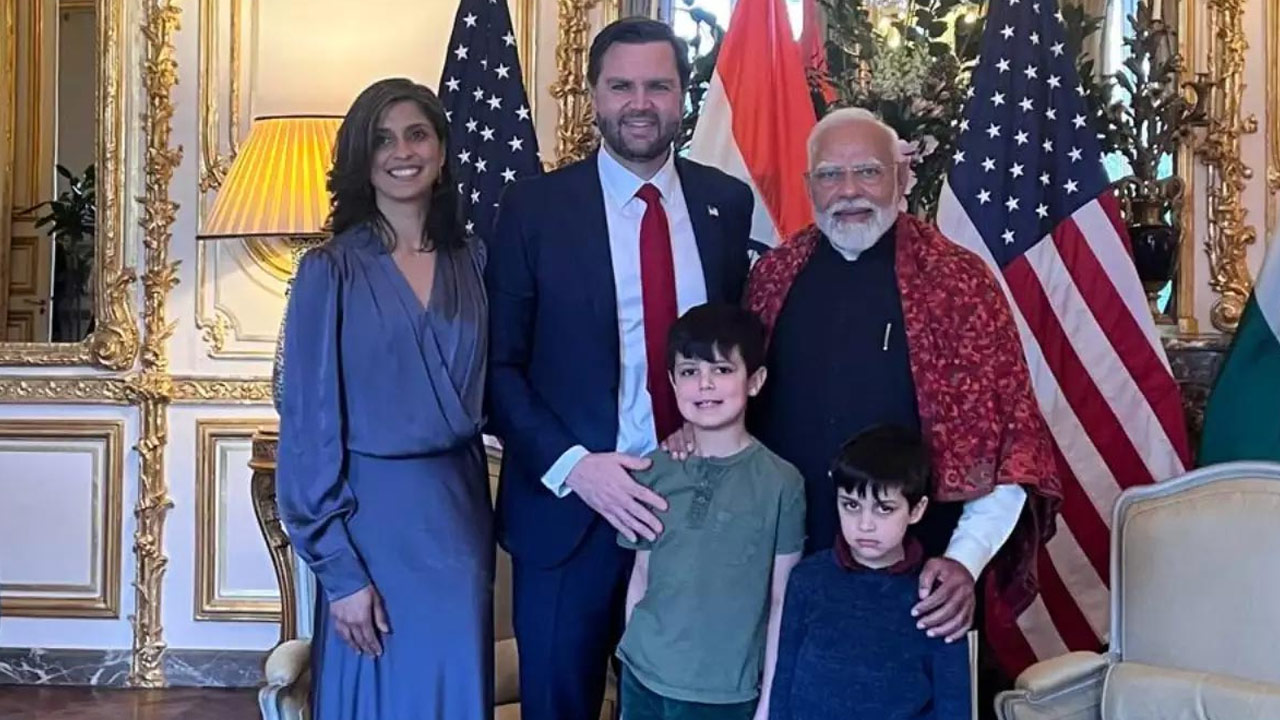 PM Modi Meets U.S. VP JD Vance Ahead of Key Meeting with Trump