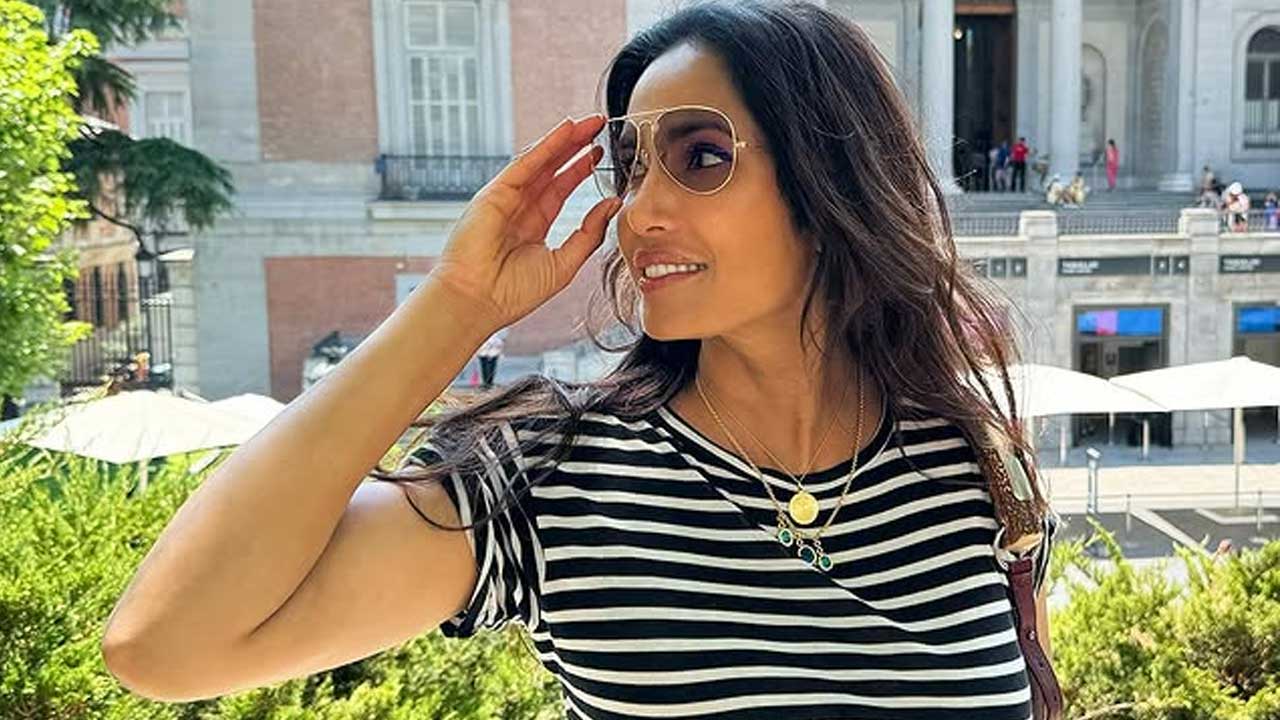 Padma Lakshmi Sparks Controversy Claiming Apple Pie Isn&rsquo;t Truly American Dessert