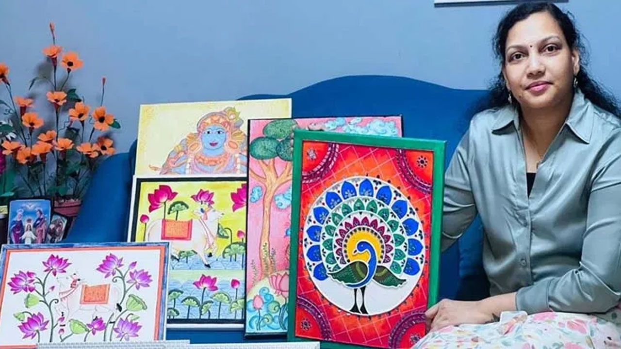 Guinness World Record for Indian-Origin Woman with Paper Flowers