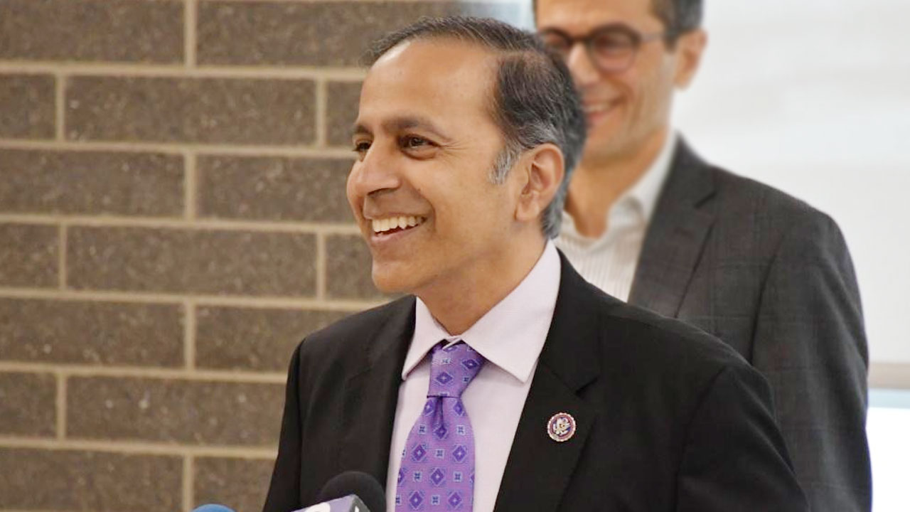 Raja Krishnamoorthi Leads Illinois Senate Democratic Primary by Wide Margin