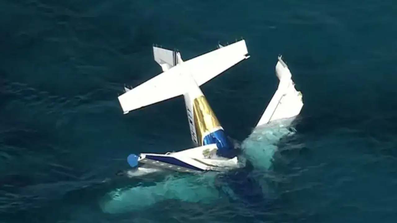 Seaplane Crashes Near Australian Island: 4 Rescued, 3 Still Missing