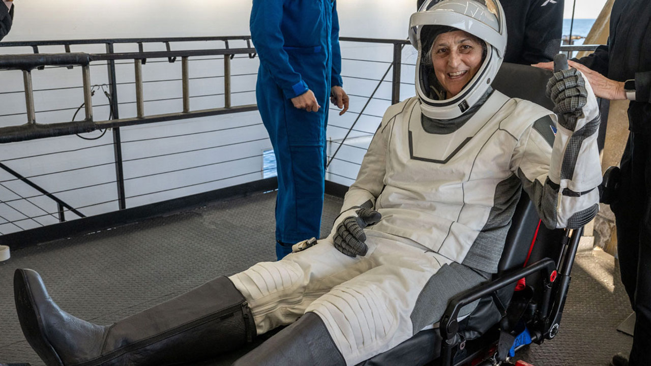 Sunita Williams Returns Safely to Earth After 286 Days in Space
