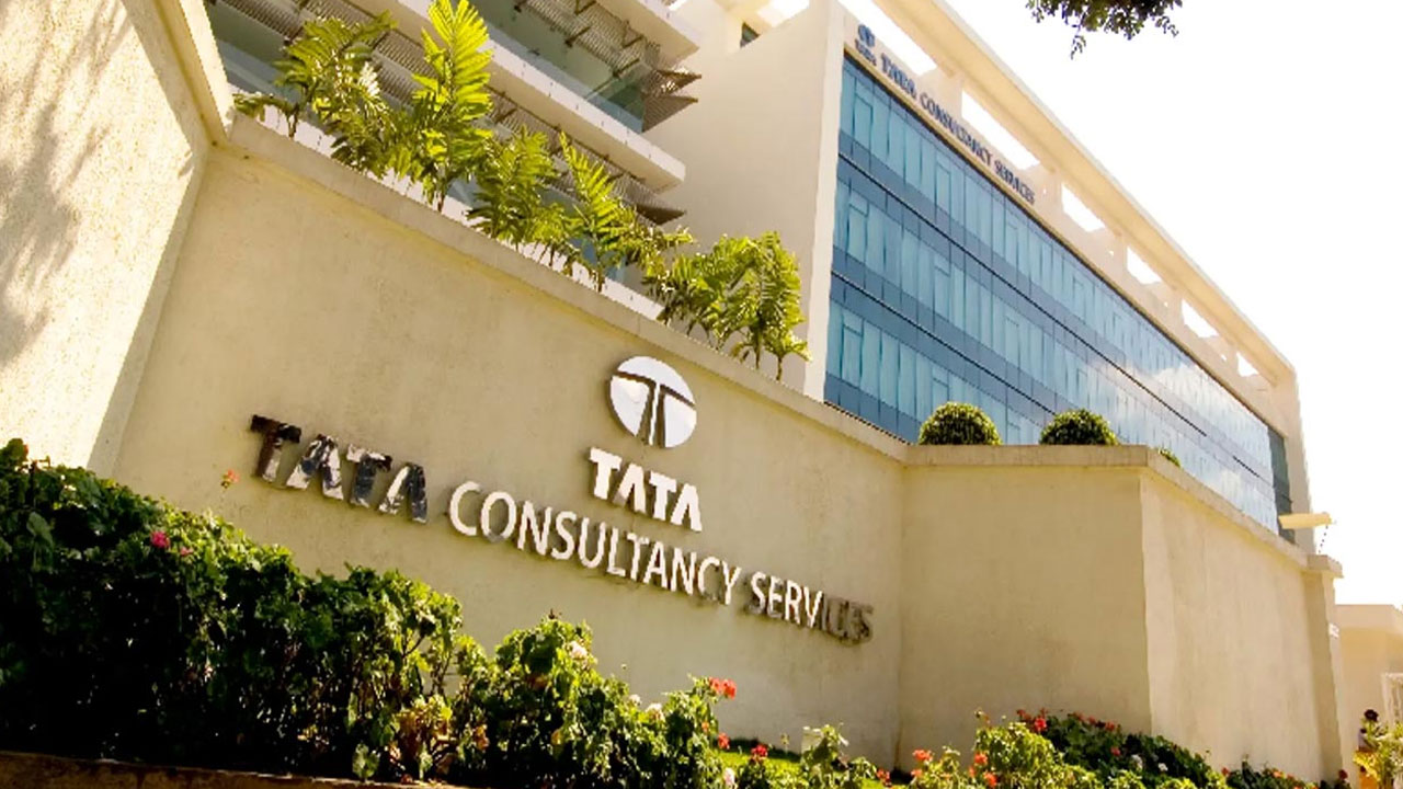 TCS Denies Discrimination Allegations Amid US Employee Layoffs and Revenue Growth