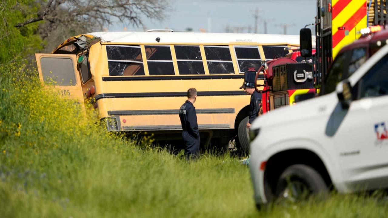 Leander School Bus Overturns, Multiple Students Injured