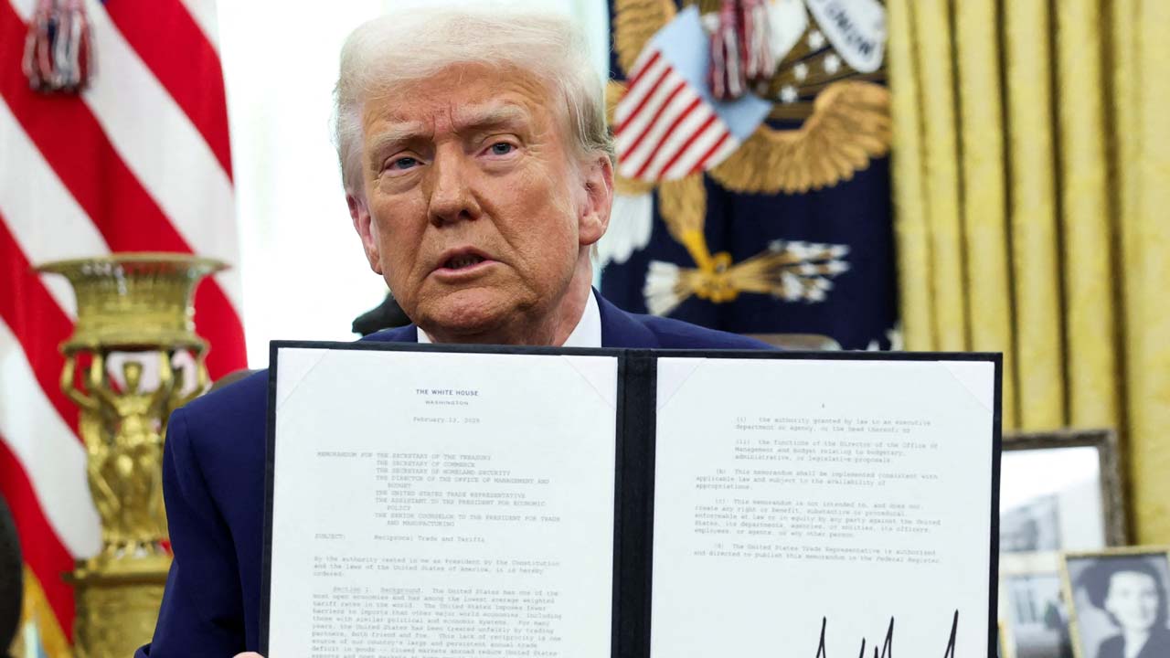 Trump Orders 50% Tariff On Indian Imports Due To Russian Oil Ties