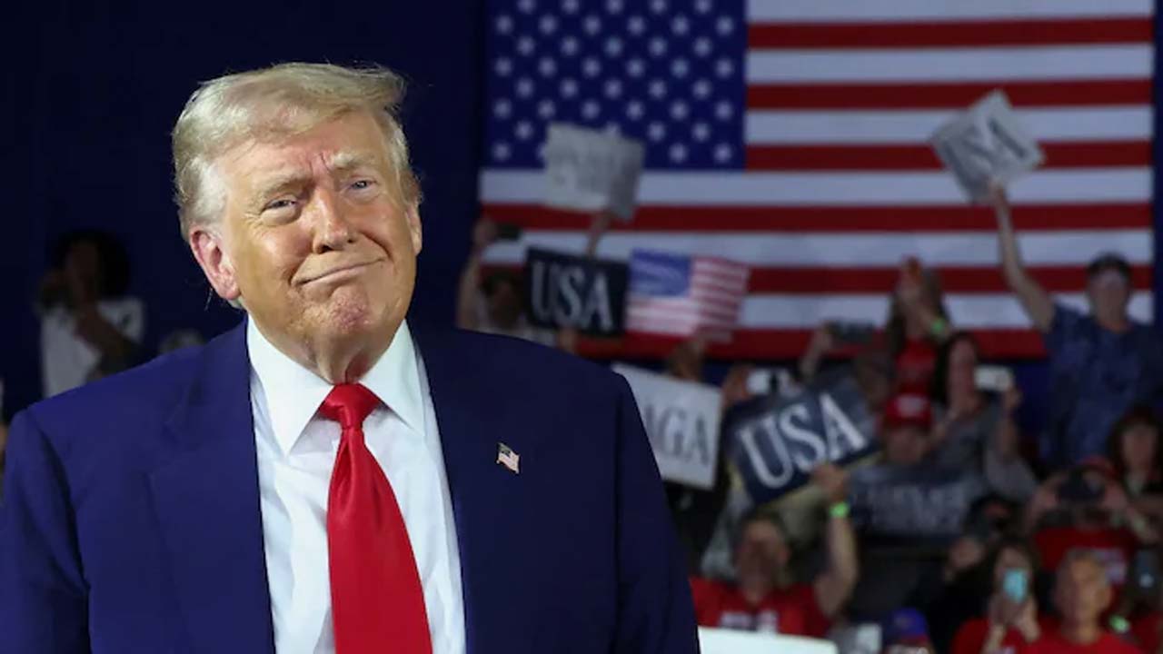 Trump Offers 1,000 Dollars To Migrants For Self Deportation