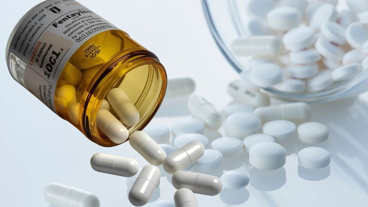 U.S. Targets Two Indians and Online Pharmacy for Counterfeit Fentanyl Pills