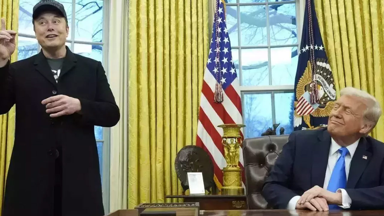 US Government Fires and Rehires Hundreds of Nuclear Workers in Unprecedented Move