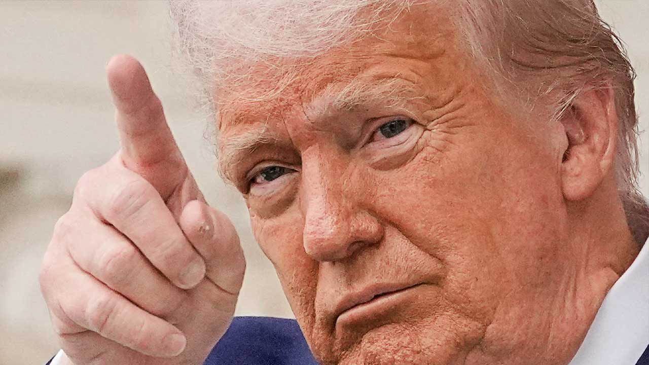 US Considers 100 percent Tariffs on India, China Over Russian Oil Deals