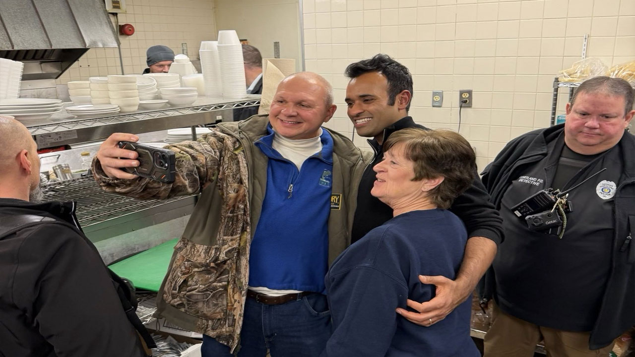 Vivek Ramaswamy Praises American Religious Freedom After Bondi Beach Attack