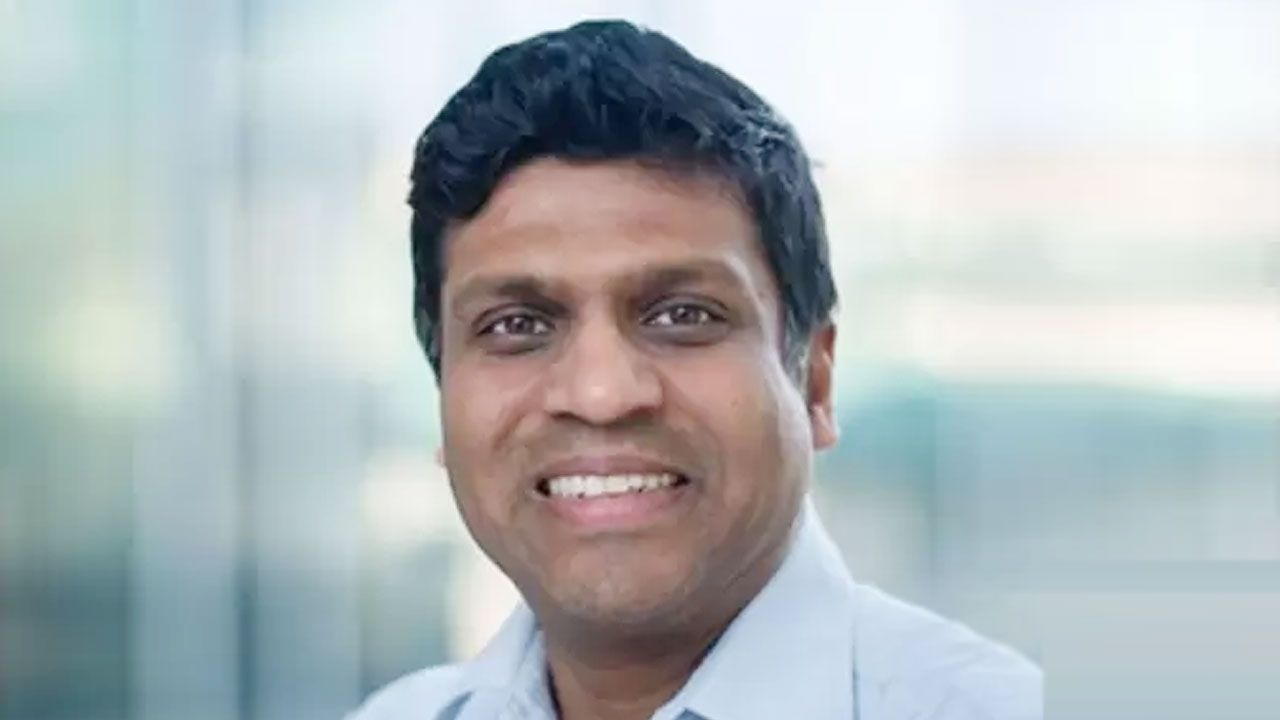 Indian American Yuvraj Agarwal Wins 2025 Norm Hardy Prize Award